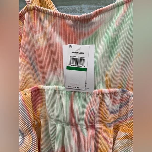 Pleated Dressy Tank Top - Picture 3 of 4